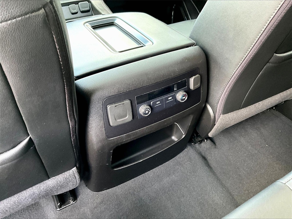 2019 Chevrolet Tahoe LT - Photo 29