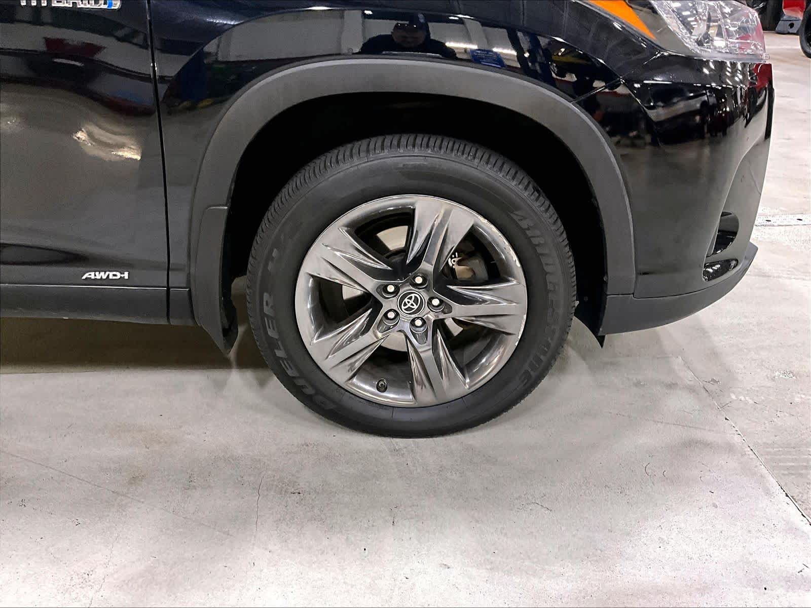 2019 Toyota Highlander Hybrid Limited Platinum - Photo 4