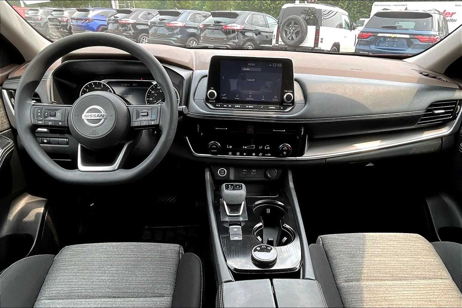 2021 Nissan Rogue SV - Photo 21