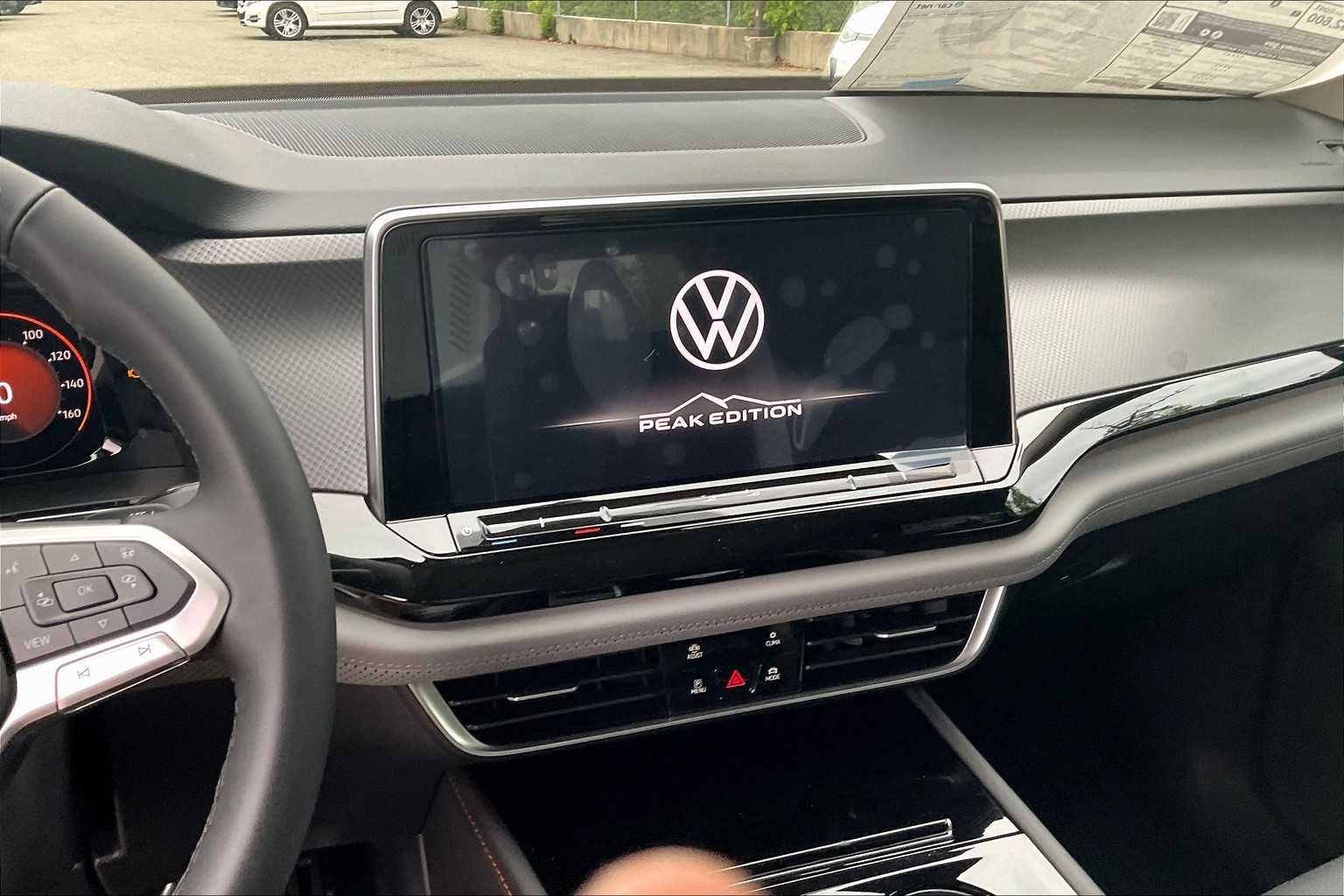 2025 Volkswagen Atlas 2.0T Peak Edition - Photo 13