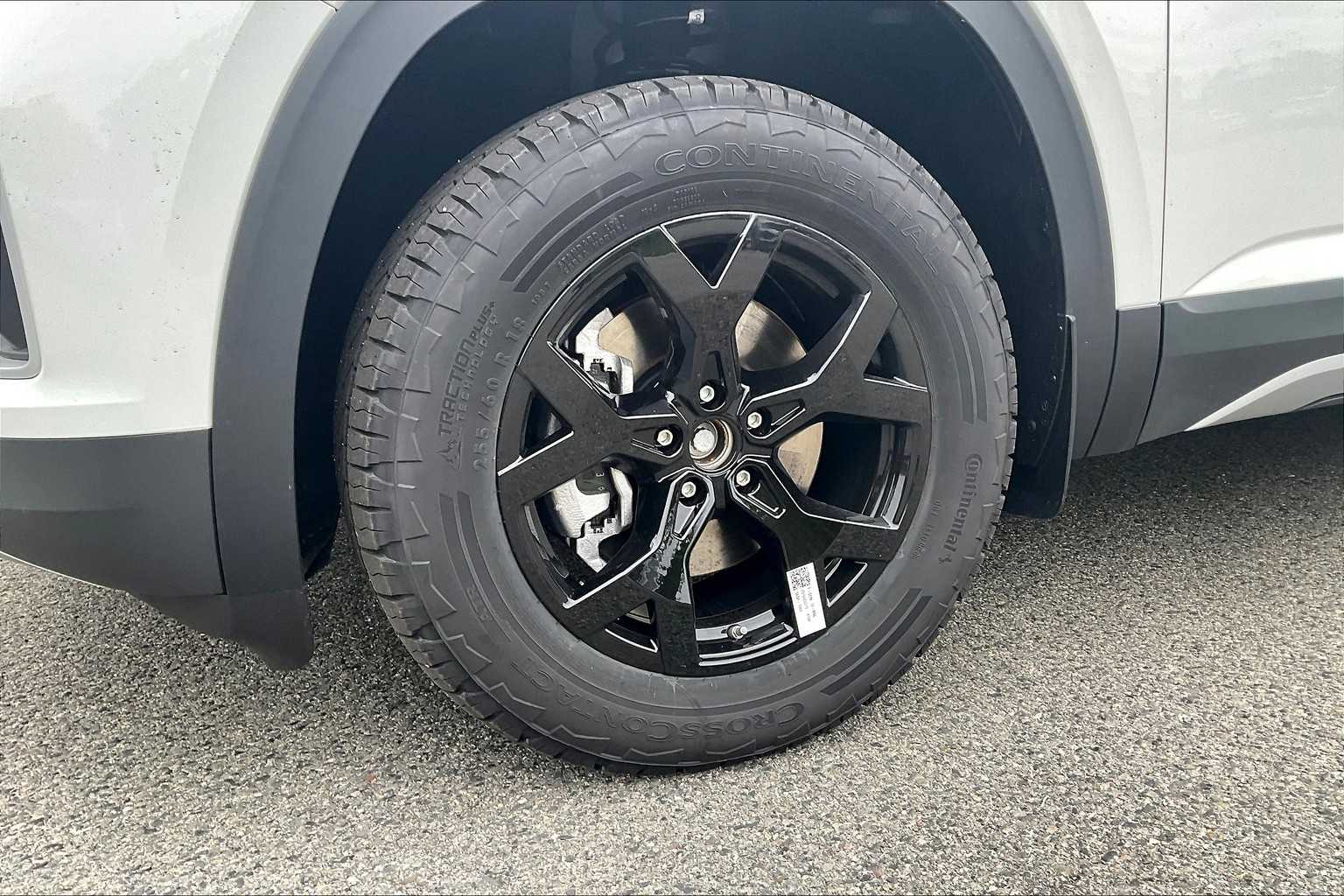 2025 Volkswagen Atlas 2.0T Peak Edition - Photo 8