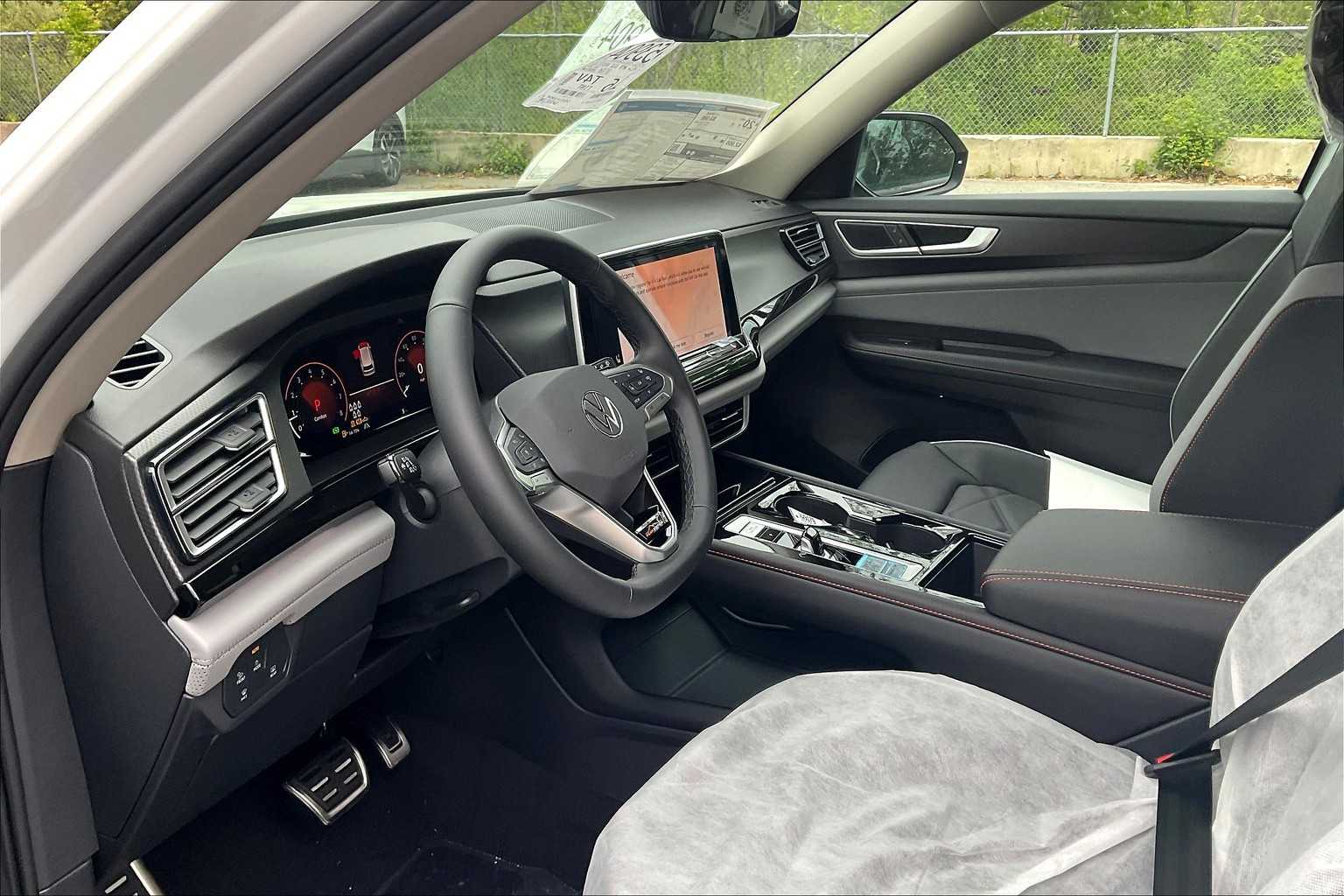 2025 Volkswagen Atlas 2.0T Peak Edition - Photo 9