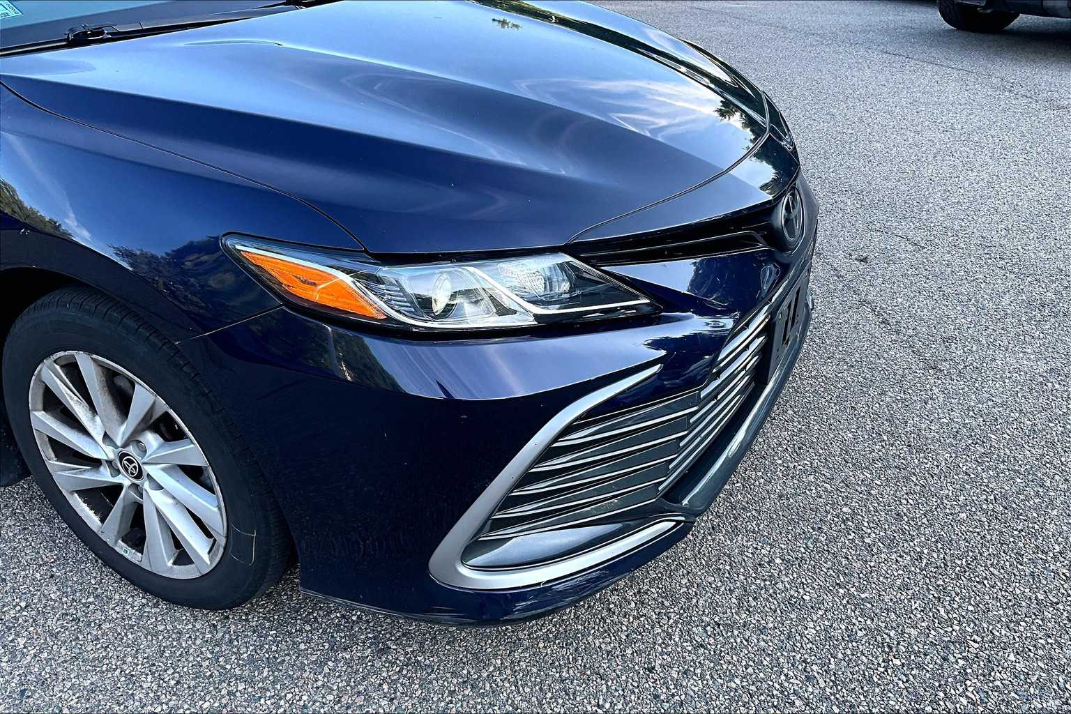 2022 Toyota Camry LE - Photo 5