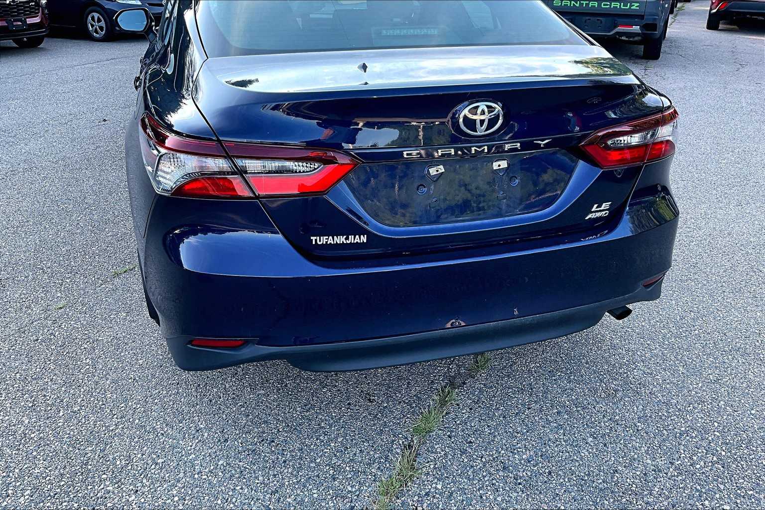 2022 Toyota Camry LE - Photo 7