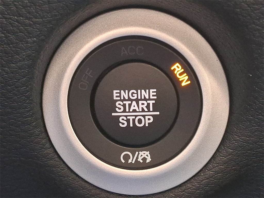 2026 Chrysler Pacifica Select - Photo 17