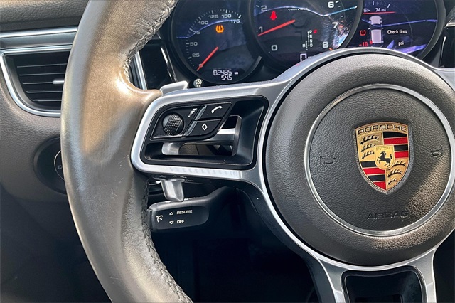 2018 Porsche Macan  - Photo 24