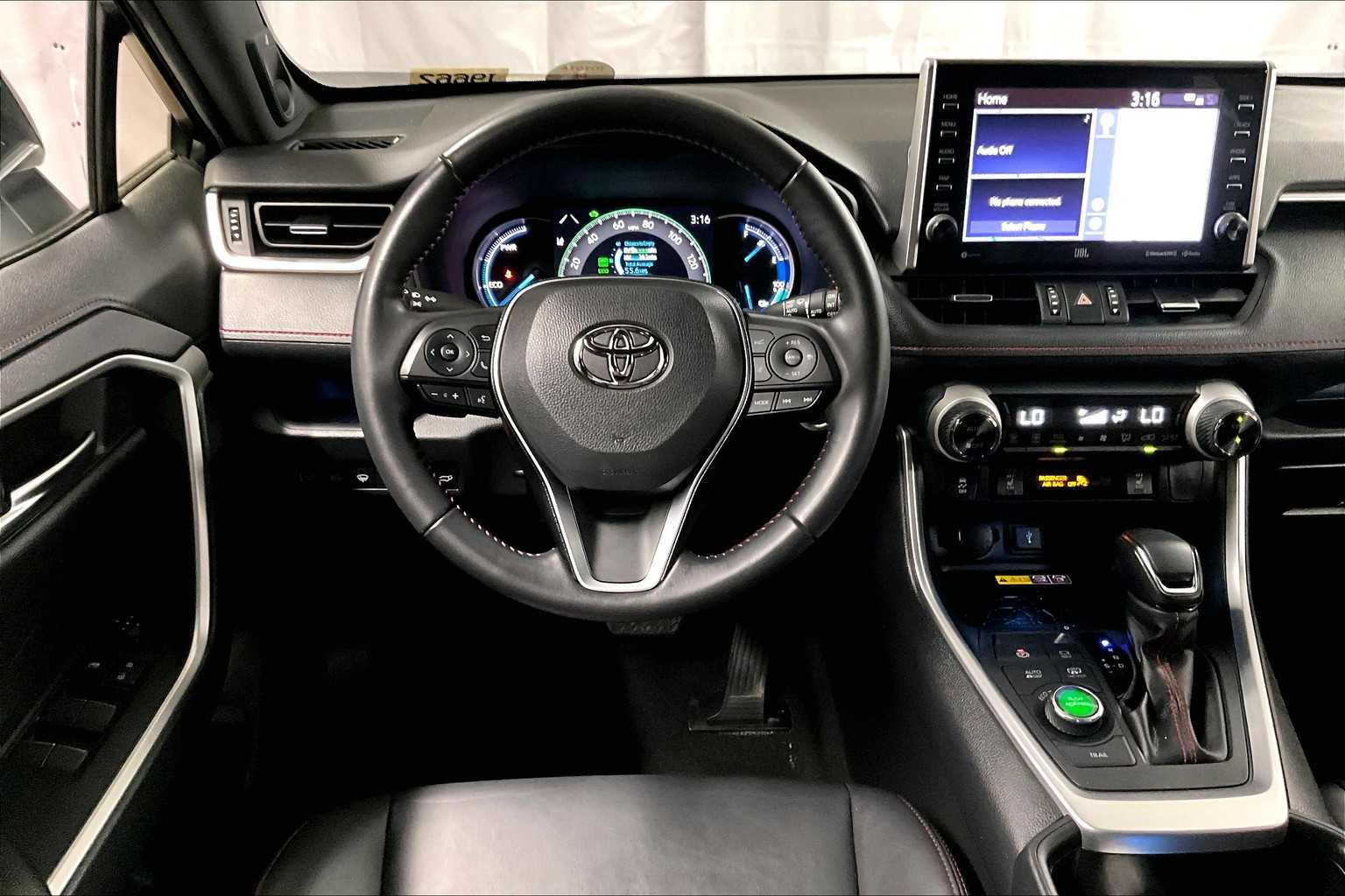 2022 Toyota RAV4 Prime XSE - Photo 17