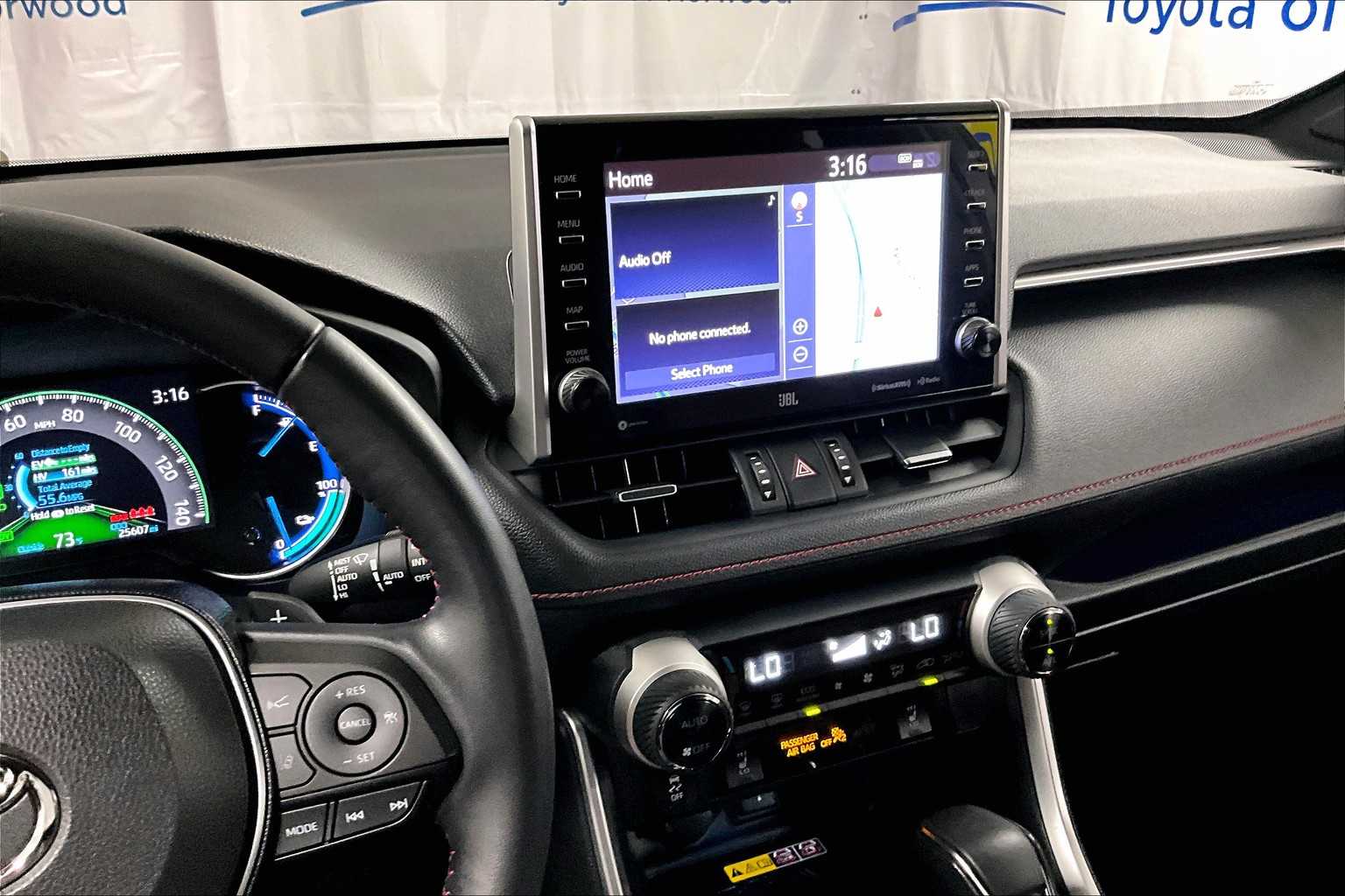 2022 Toyota RAV4 Prime XSE - Photo 18