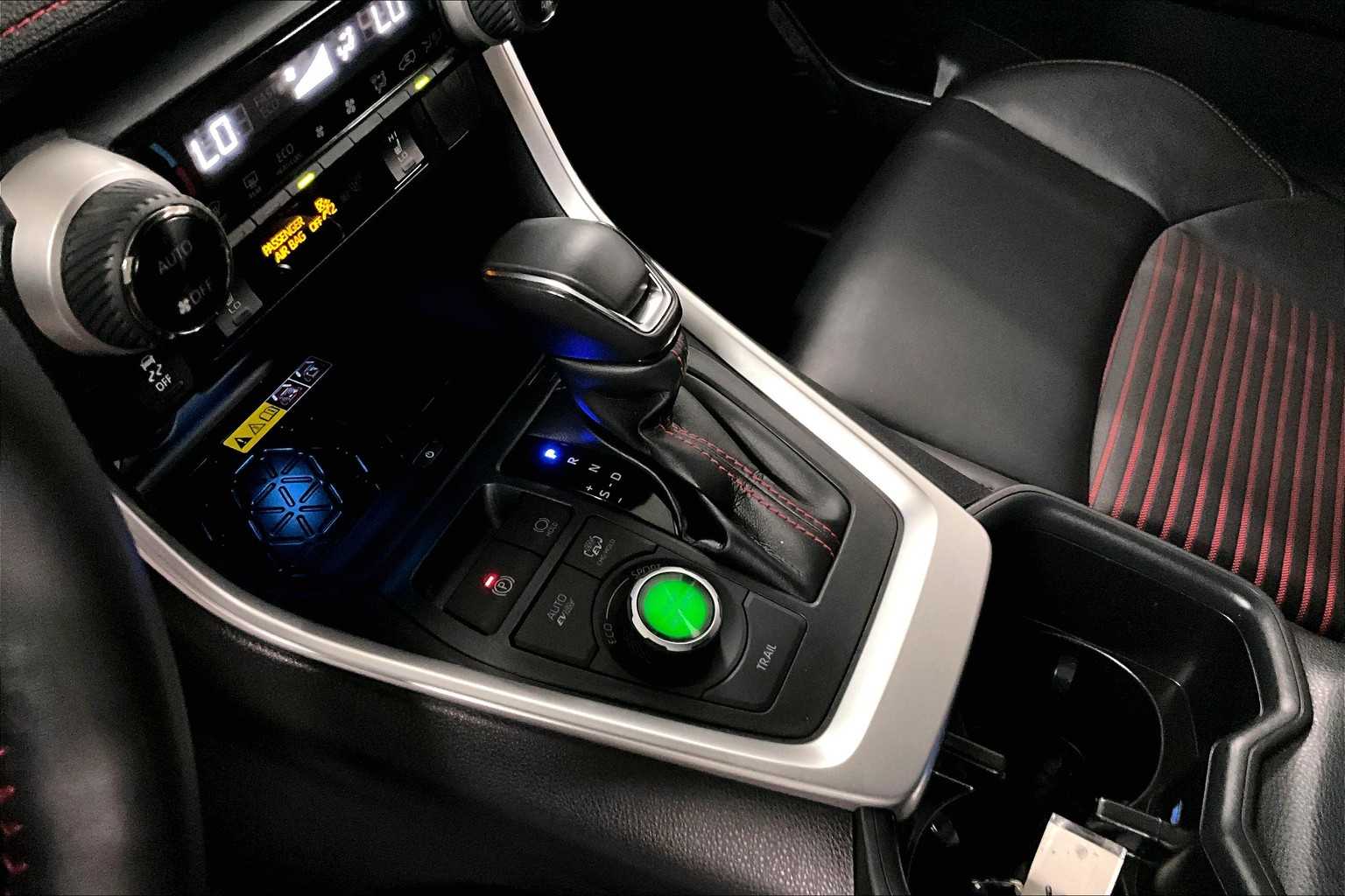 2022 Toyota RAV4 Prime XSE - Photo 20