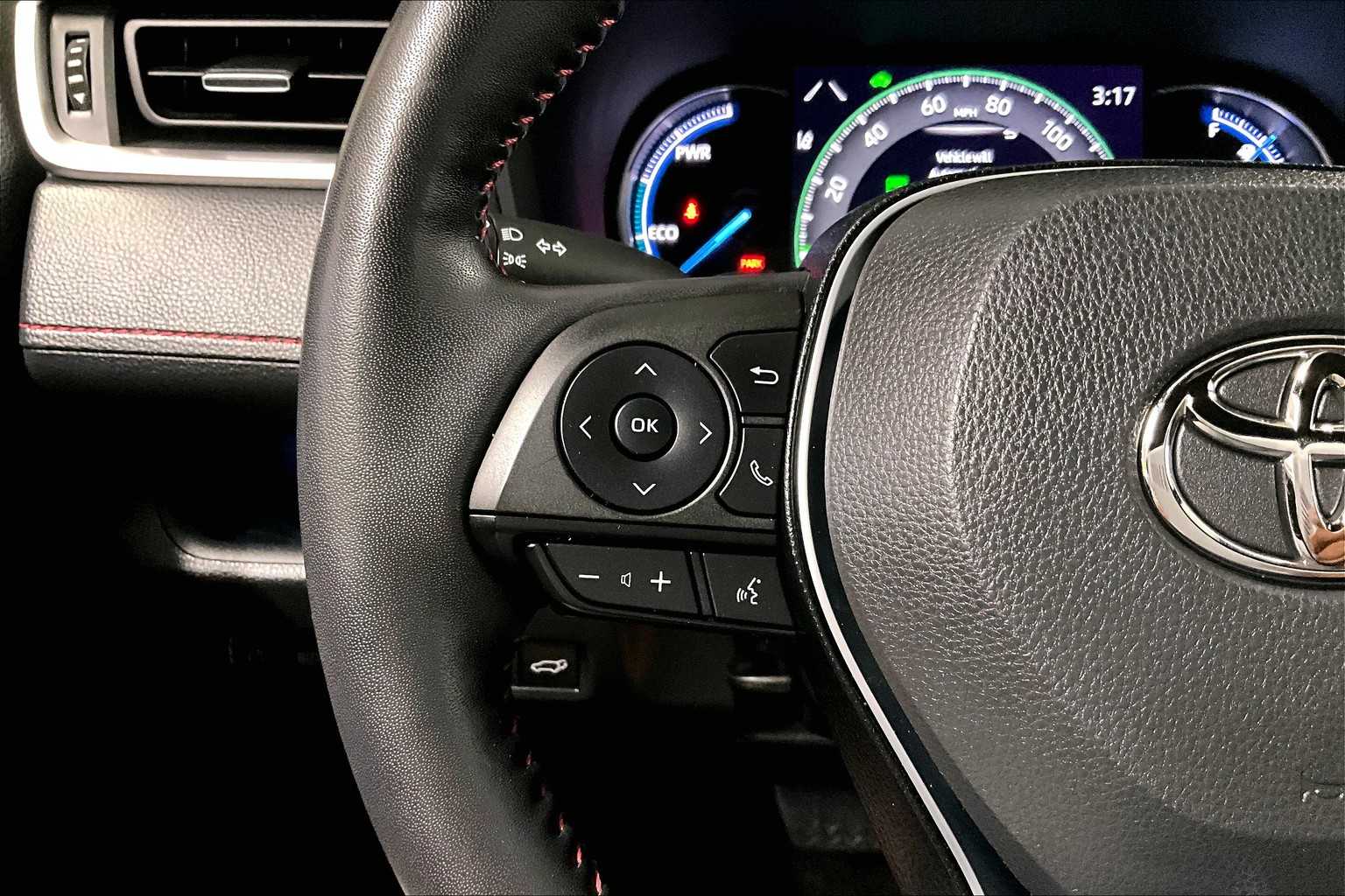 2022 Toyota RAV4 Prime XSE - Photo 23