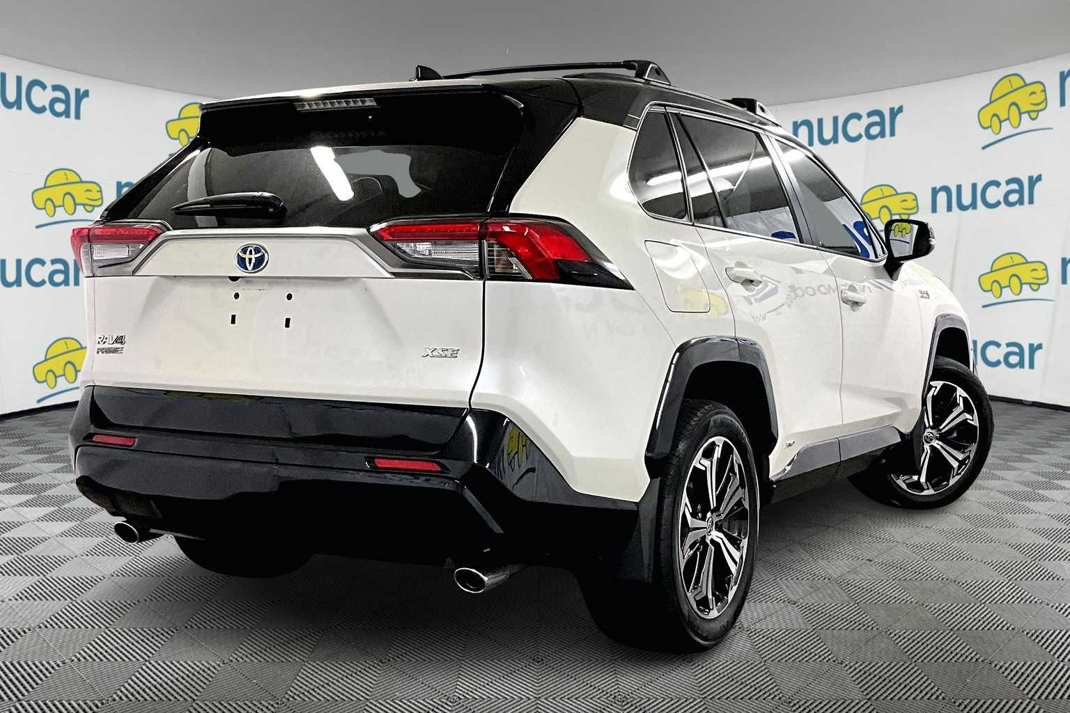 2022 Toyota RAV4 Prime XSE - Photo 6