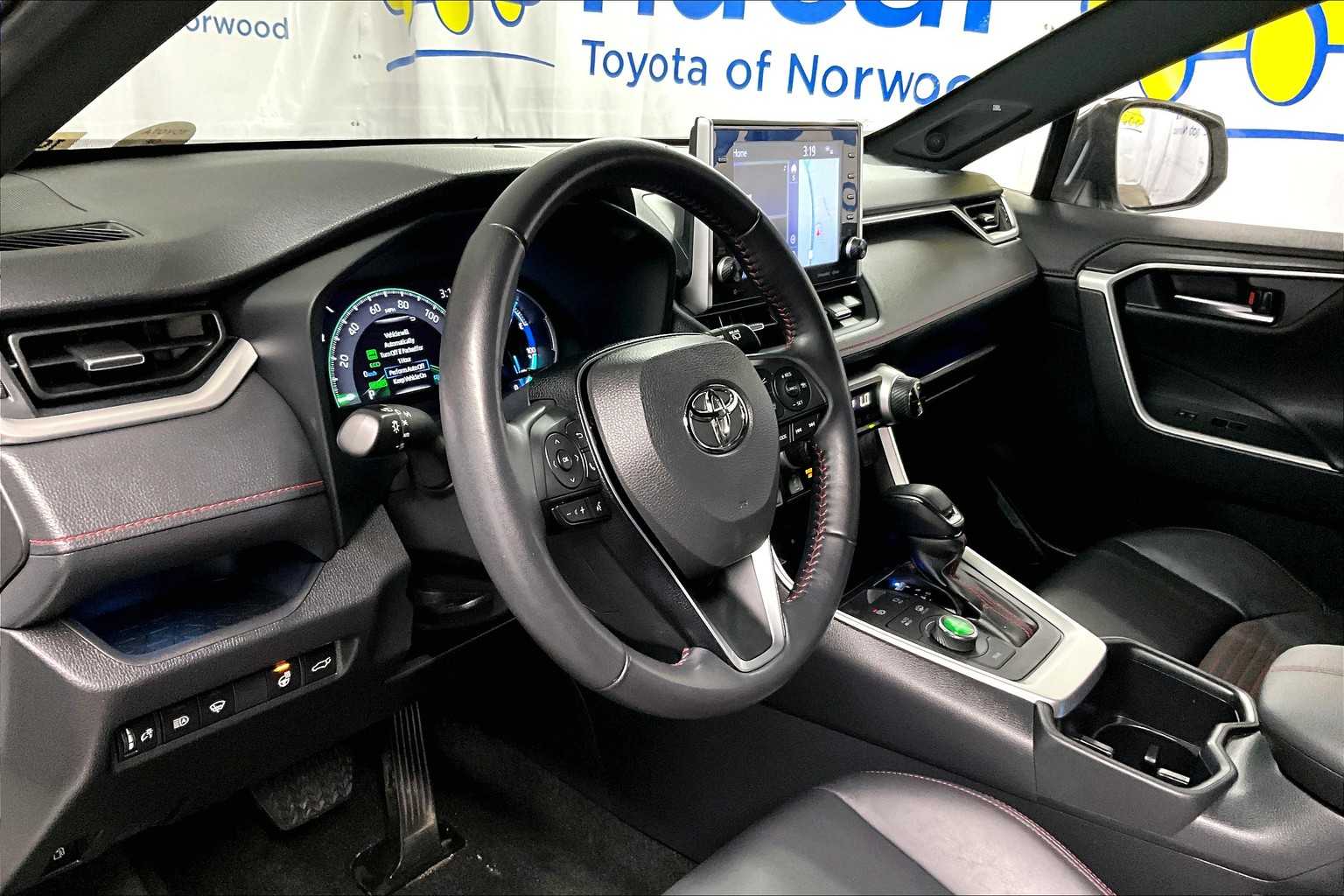 2022 Toyota RAV4 Prime XSE - Photo 8