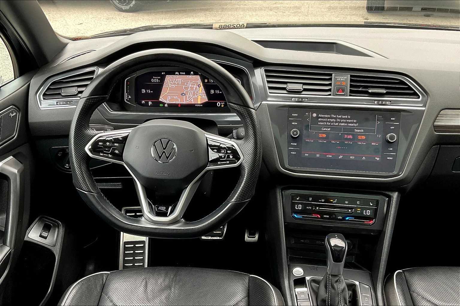 2022 Volkswagen Tiguan SEL R-Line - Photo 17