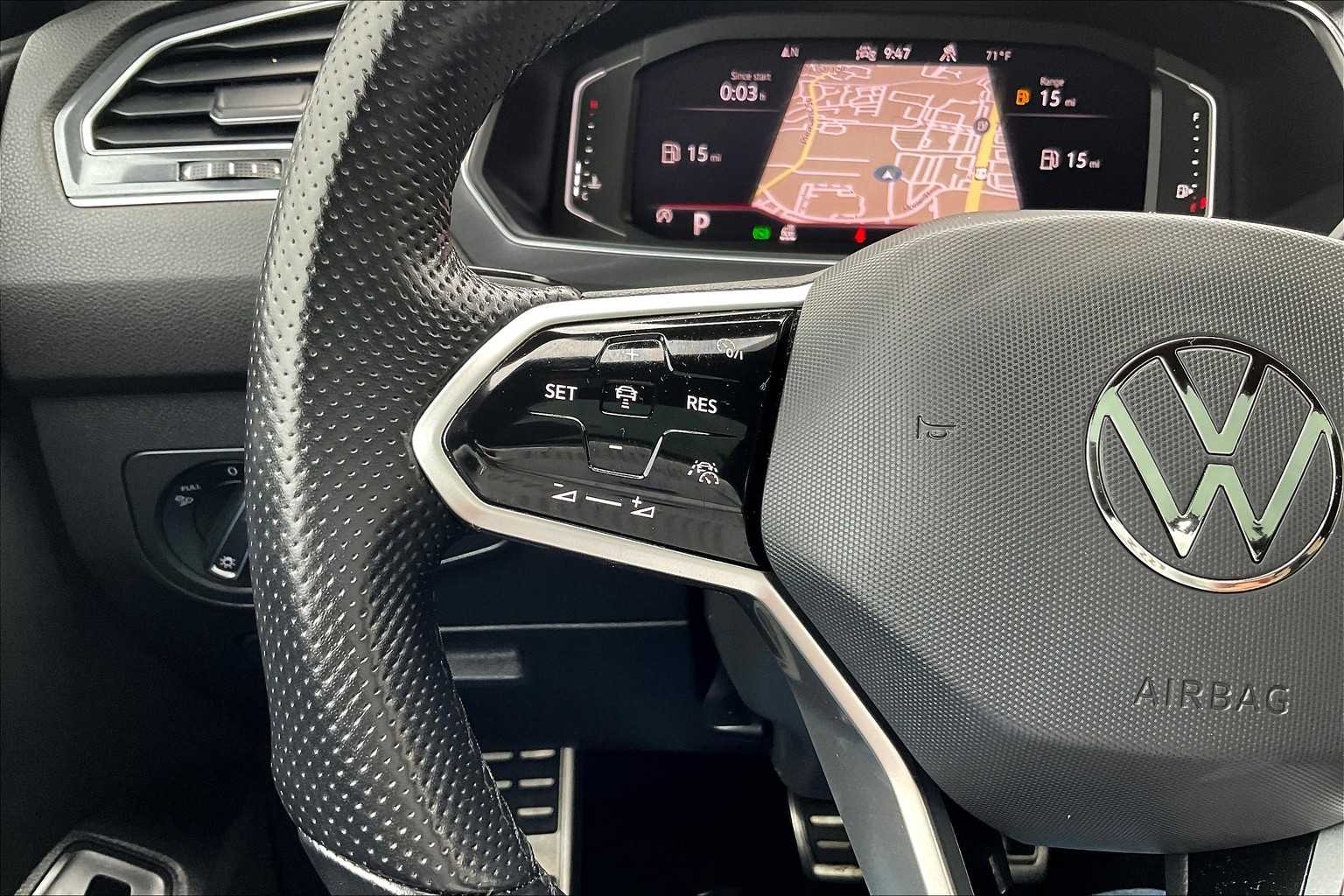 2022 Volkswagen Tiguan SEL R-Line - Photo 23