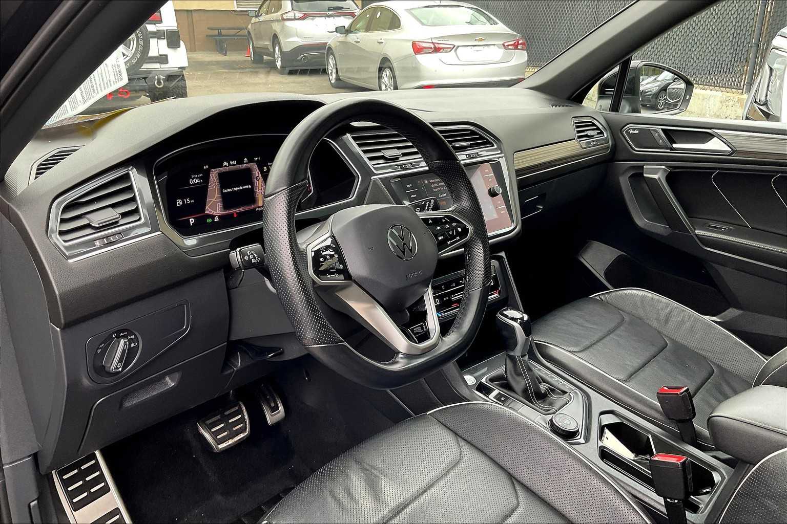 2022 Volkswagen Tiguan SEL R-Line - Photo 8