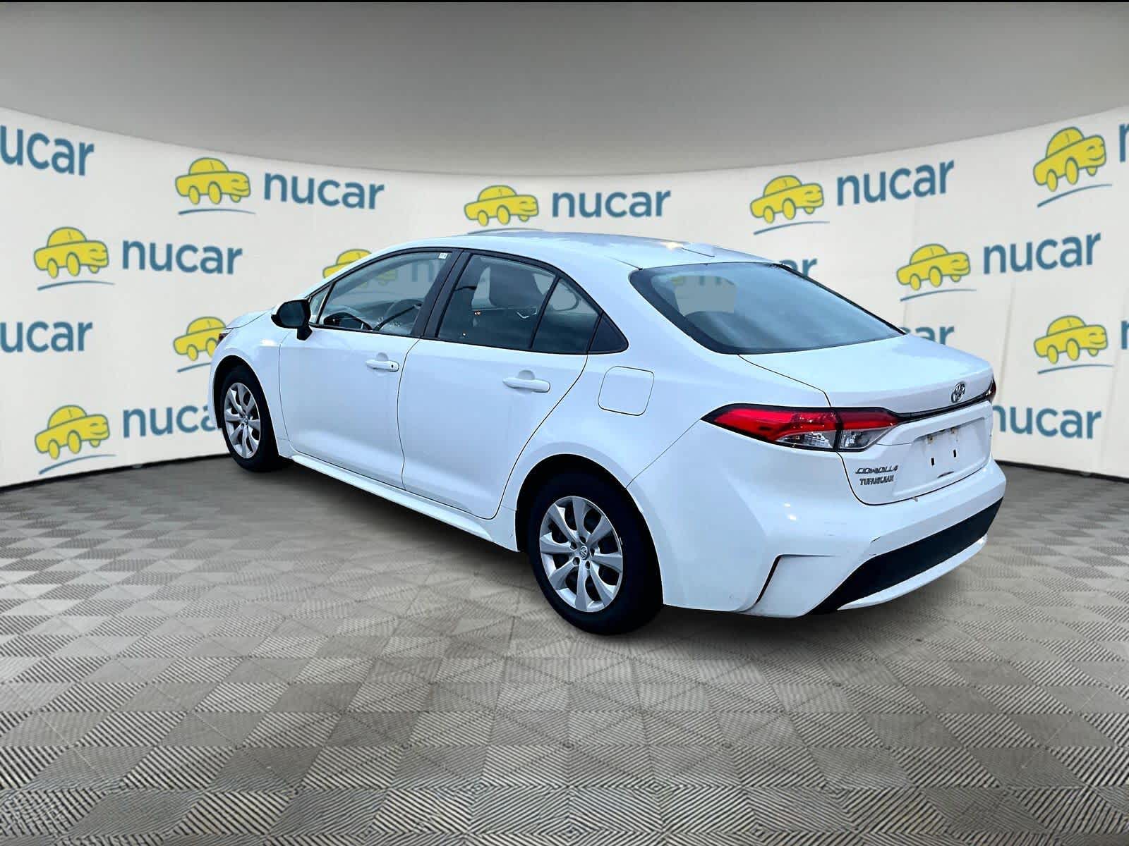 2022 Toyota Corolla LE - Photo 3