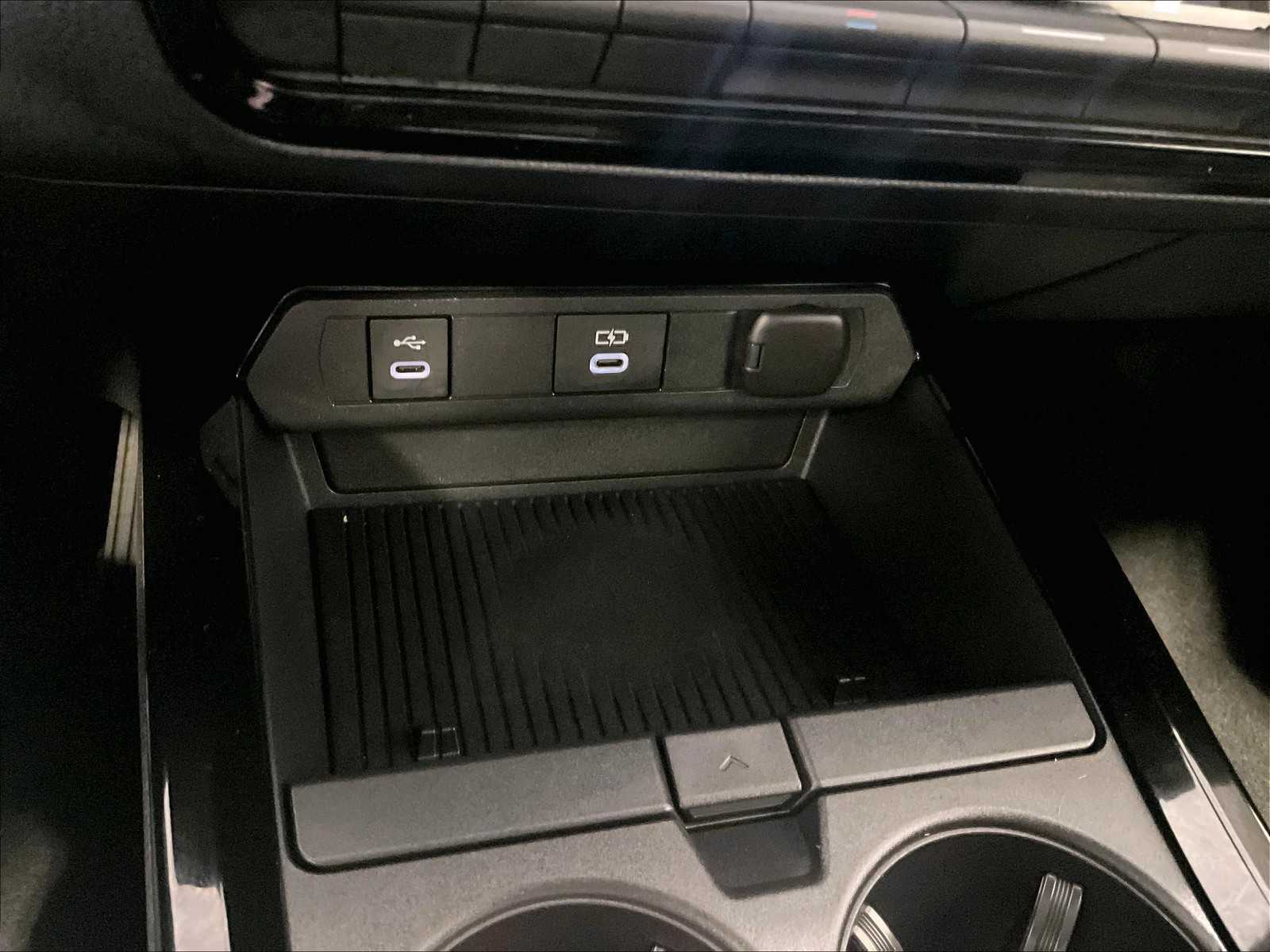 2024 Toyota Prius Prime SE - Photo 26