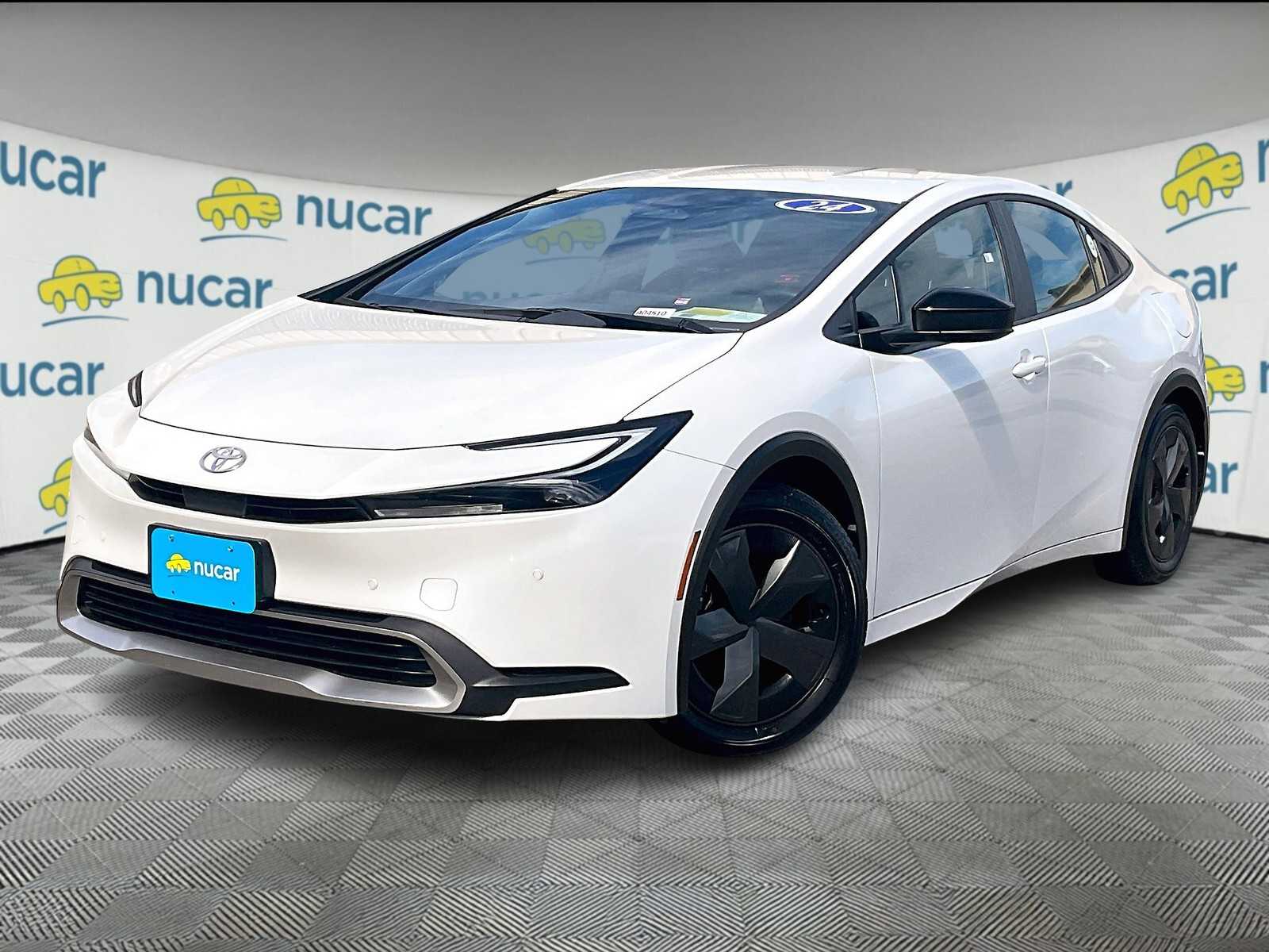 2024 Toyota Prius Prime SE - Photo 3