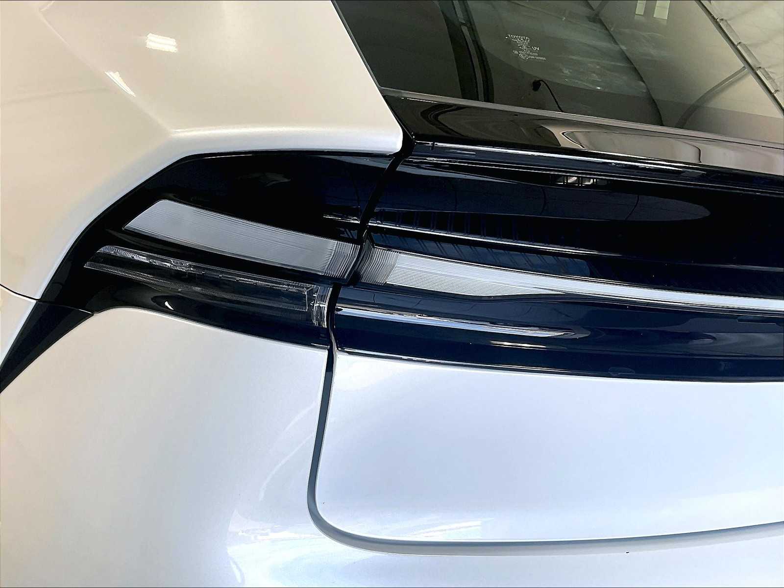 2024 Toyota Prius Prime SE - Photo 33