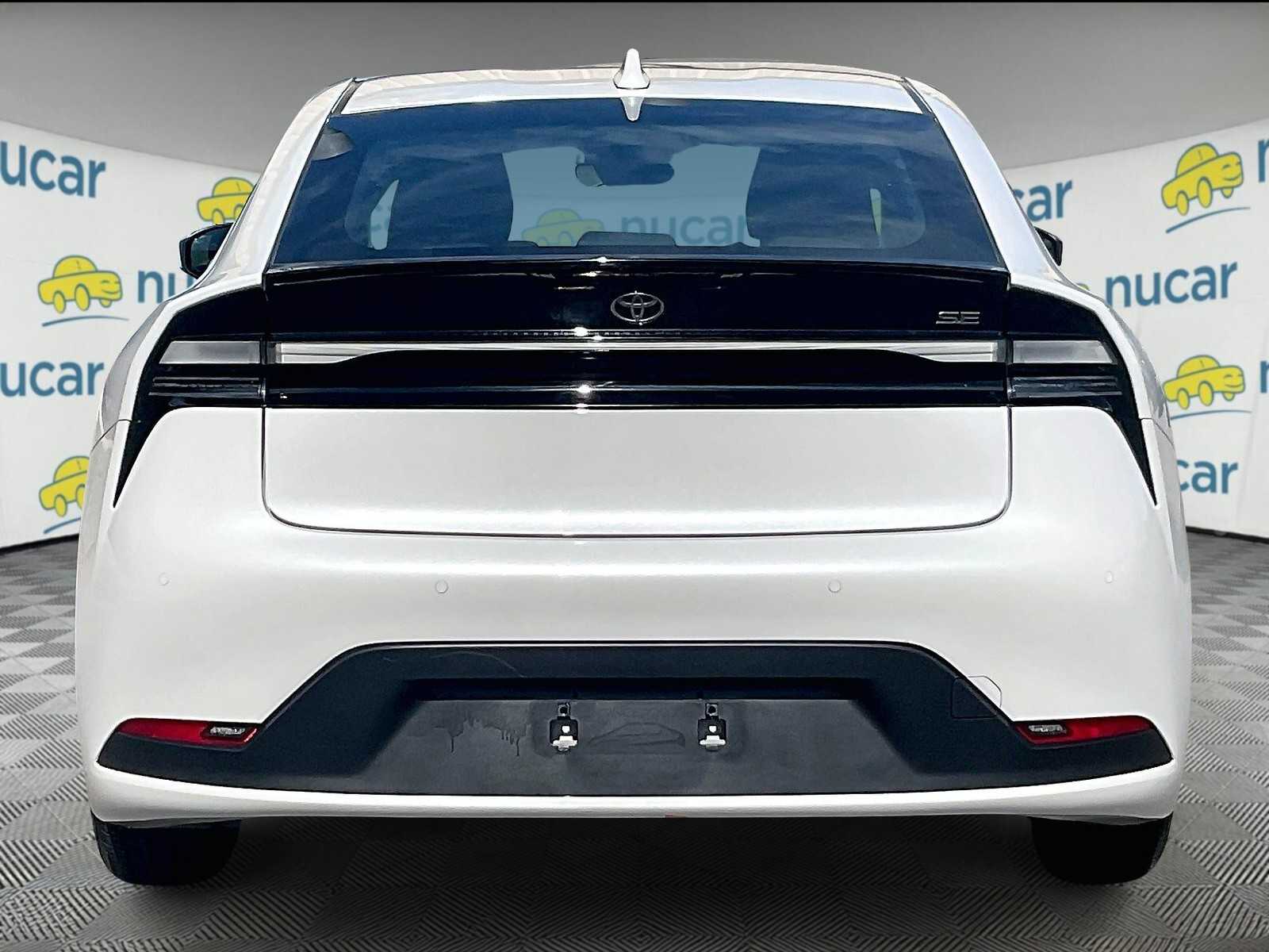 2024 Toyota Prius Prime SE - Photo 5