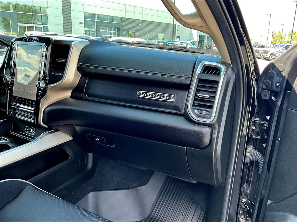 2022 Ram 3500 Laramie - Photo 13