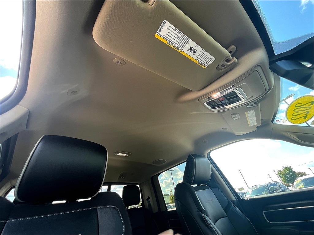 2022 Ram 3500 Laramie - Photo 22