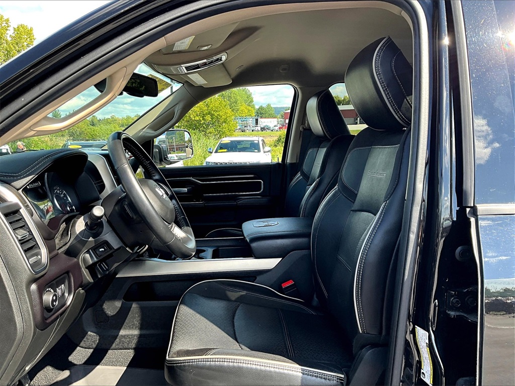2022 Ram 3500 Laramie - Photo 10