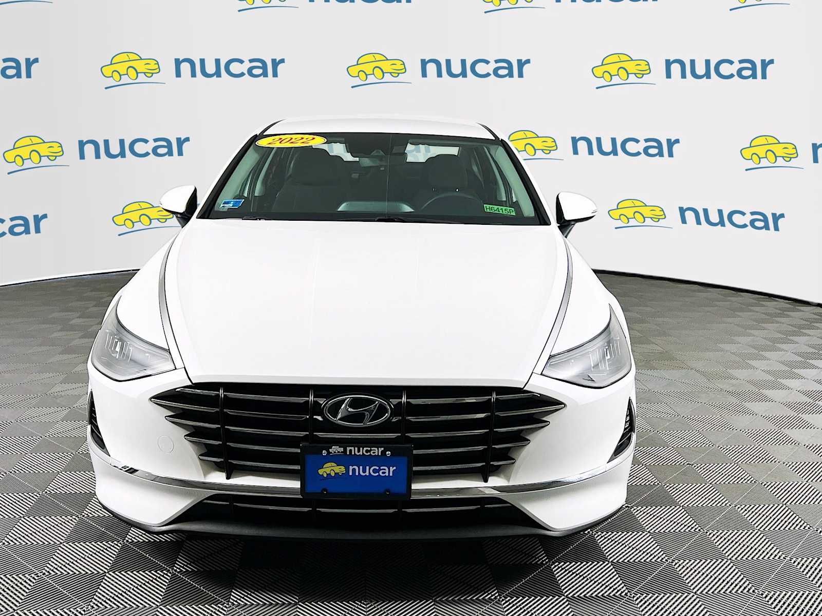 2022 Hyundai Sonata SE - Photo 2