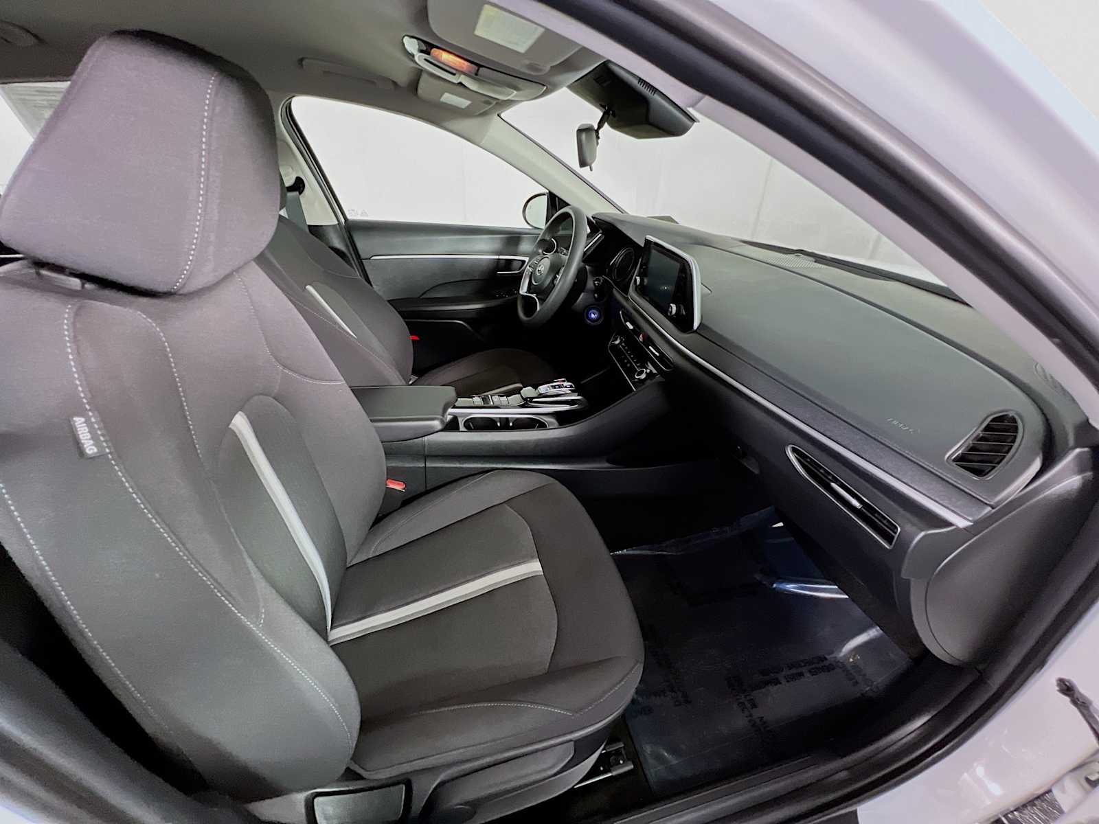 2022 Hyundai Sonata SE - Photo 26