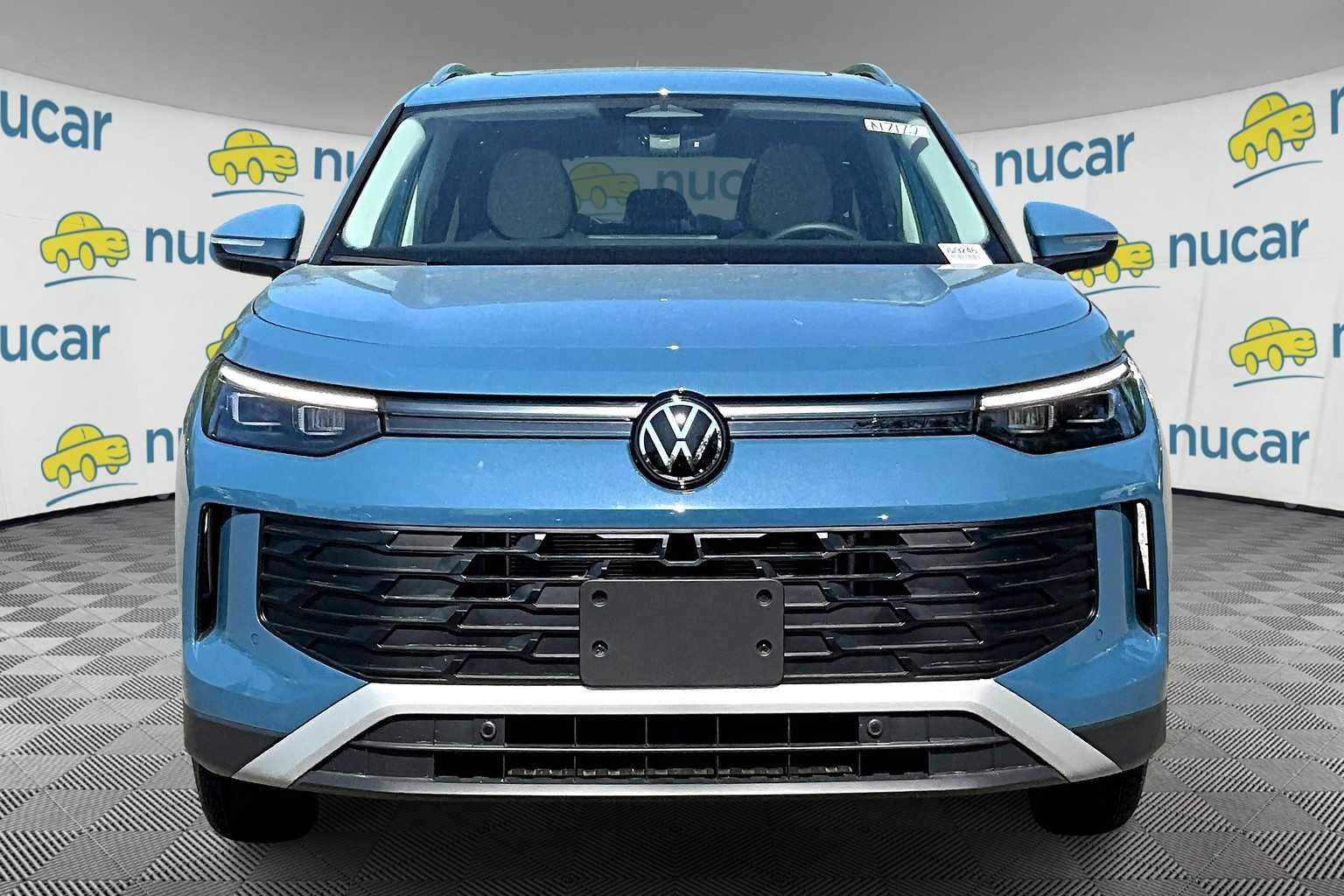 2025 Volkswagen Tiguan SE - Photo 3