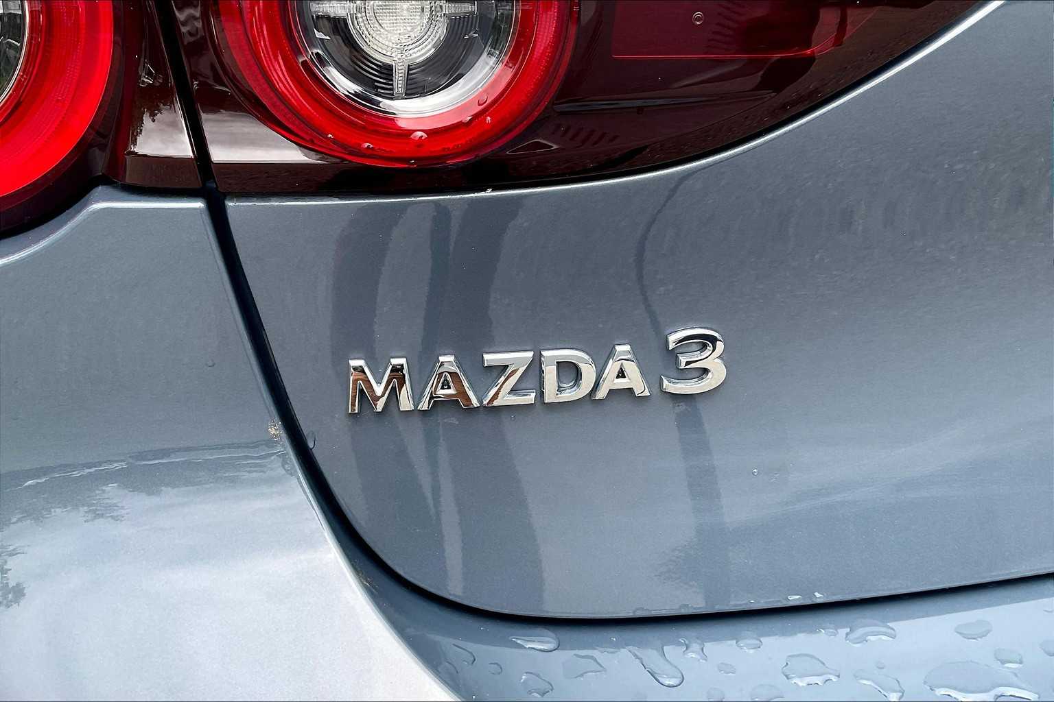 2023 Mazda Mazda3 Hatchback 2.5 S Carbon Edition - Photo 28