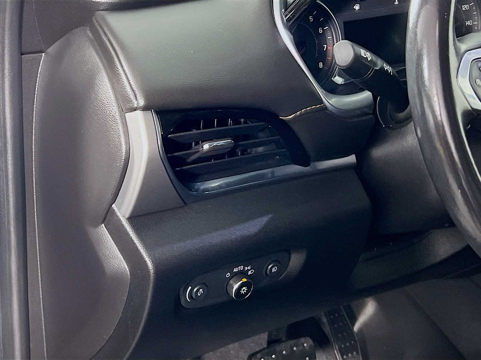 2019 Chevrolet Traverse LT Cloth - Photo 10
