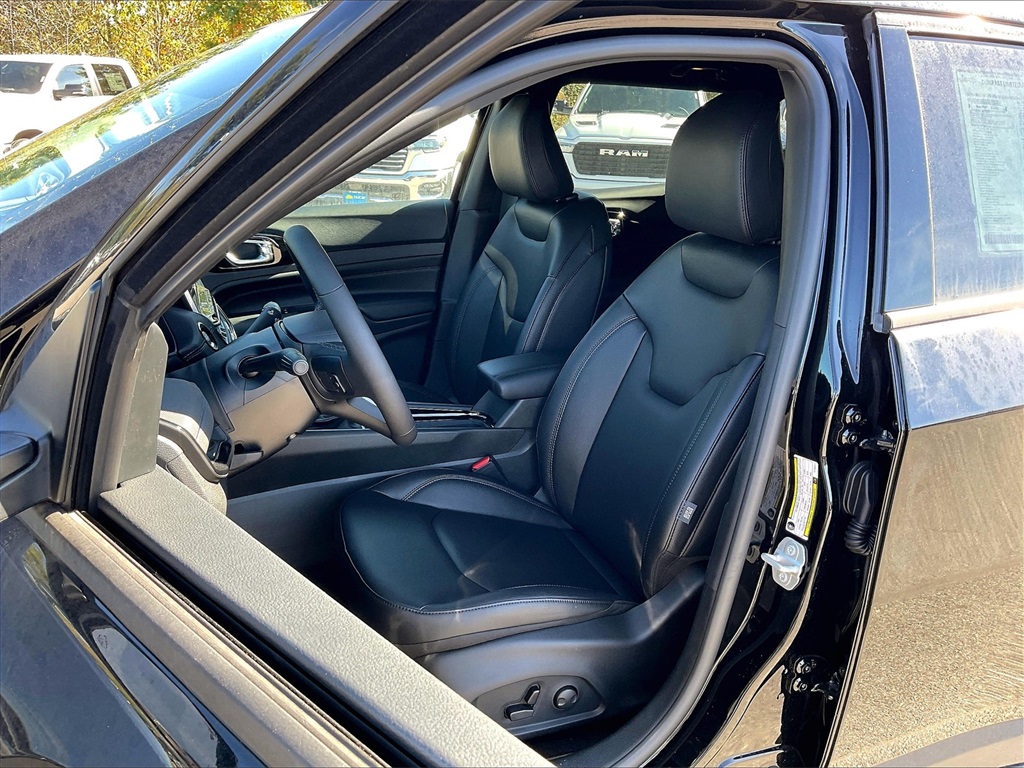 2026 Jeep Compass Limited - Photo 11