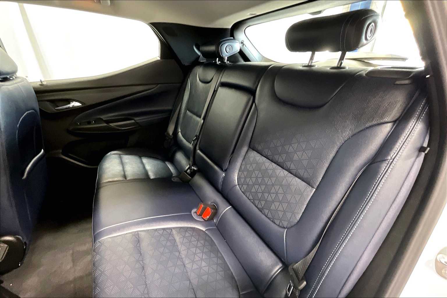 2022 Chevrolet Bolt EUV Premier - Photo 15