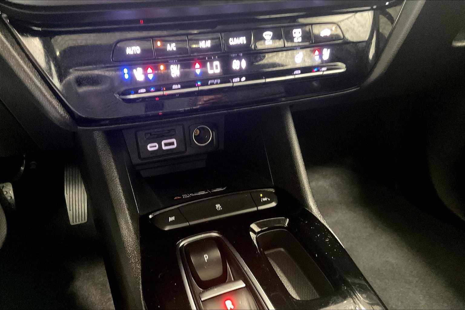 2022 Chevrolet Bolt EUV Premier - Photo 26