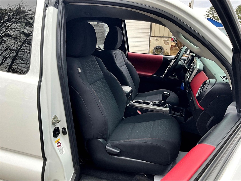 2018 Toyota Tacoma SR5 - Photo 11