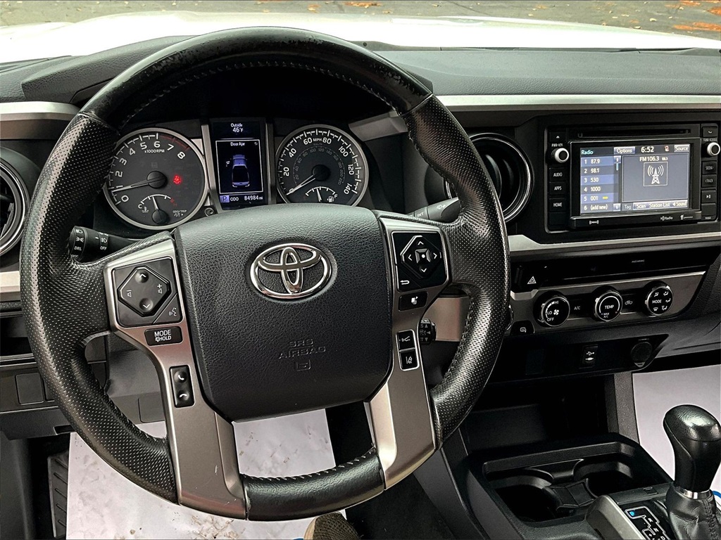 2018 Toyota Tacoma SR5 - Photo 17