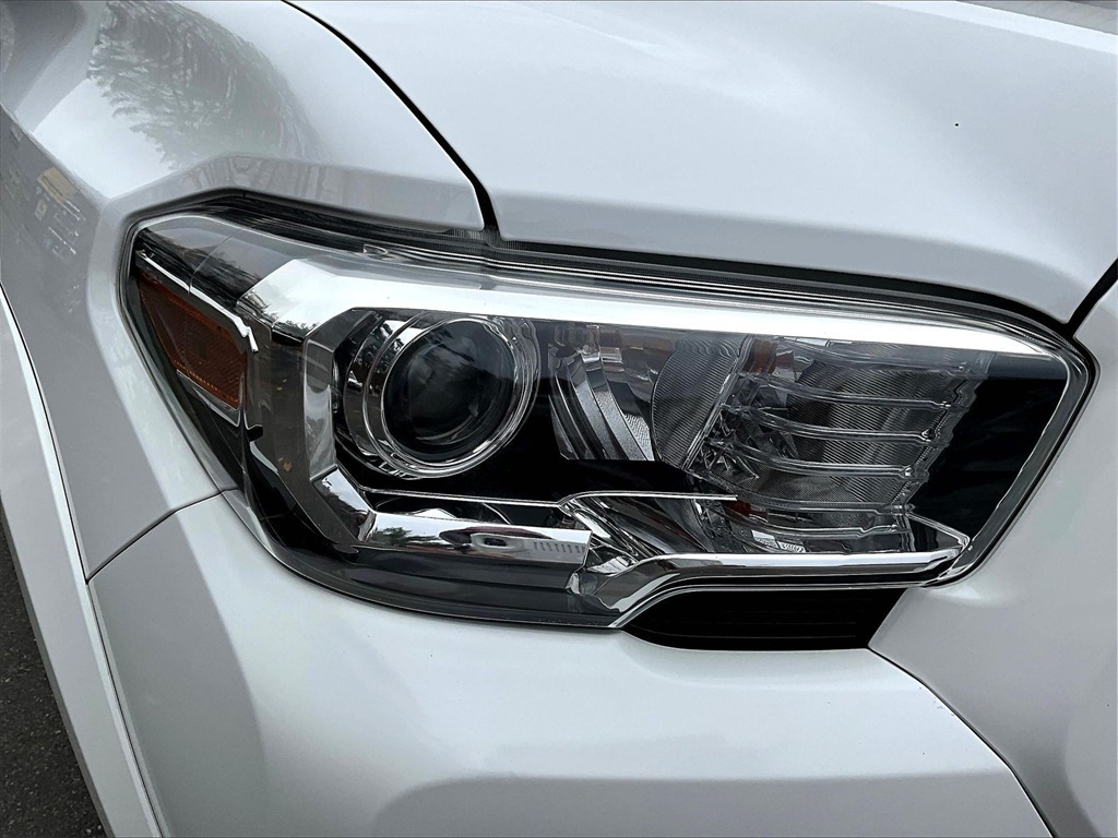 2018 Toyota Tacoma SR5 - Photo 33