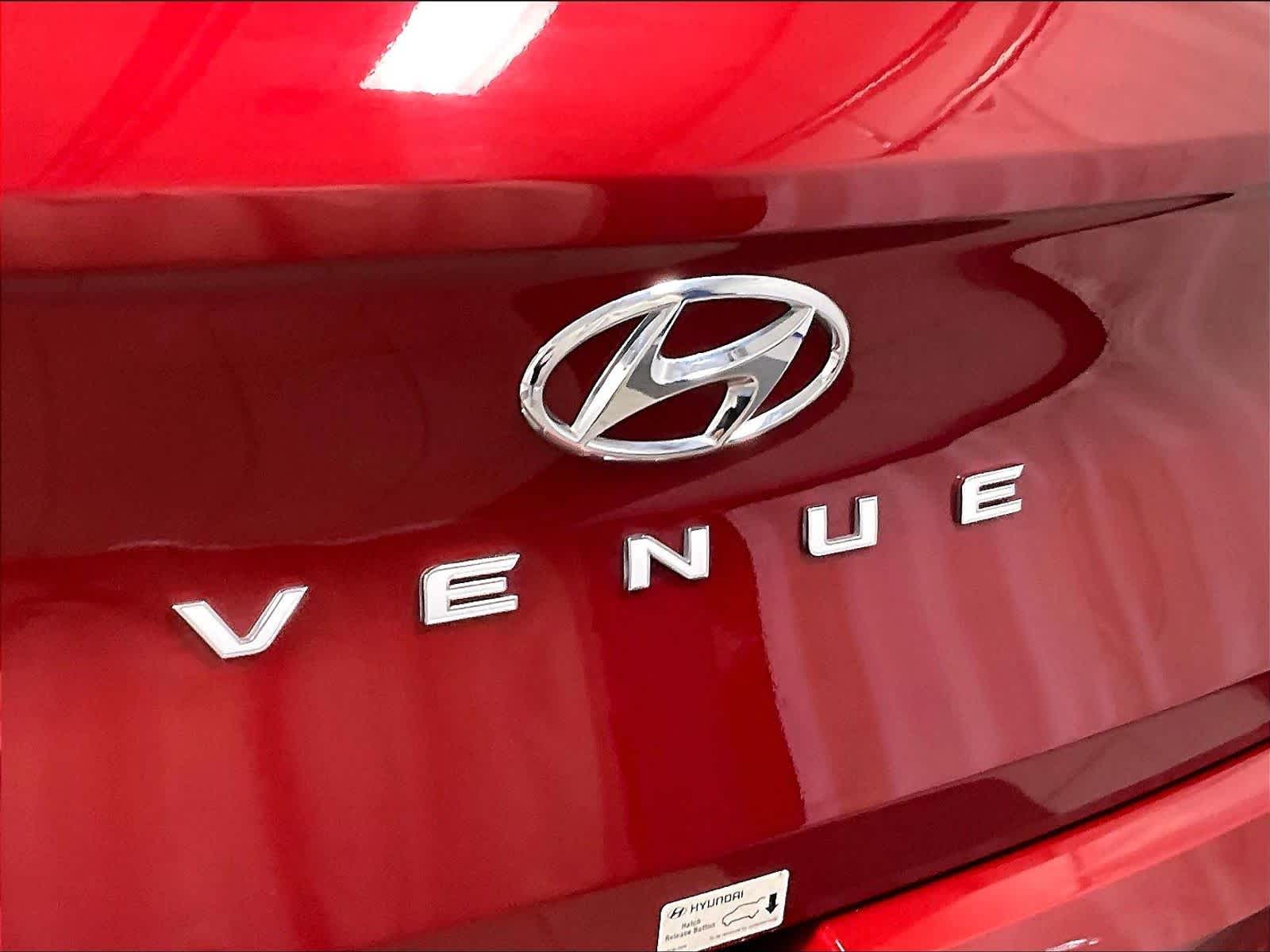 2024 Hyundai Venue Limited - Photo 29