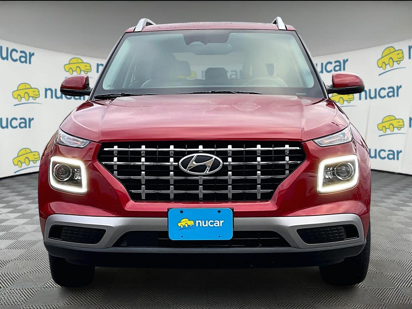 2024 Hyundai Venue Limited - Photo 3