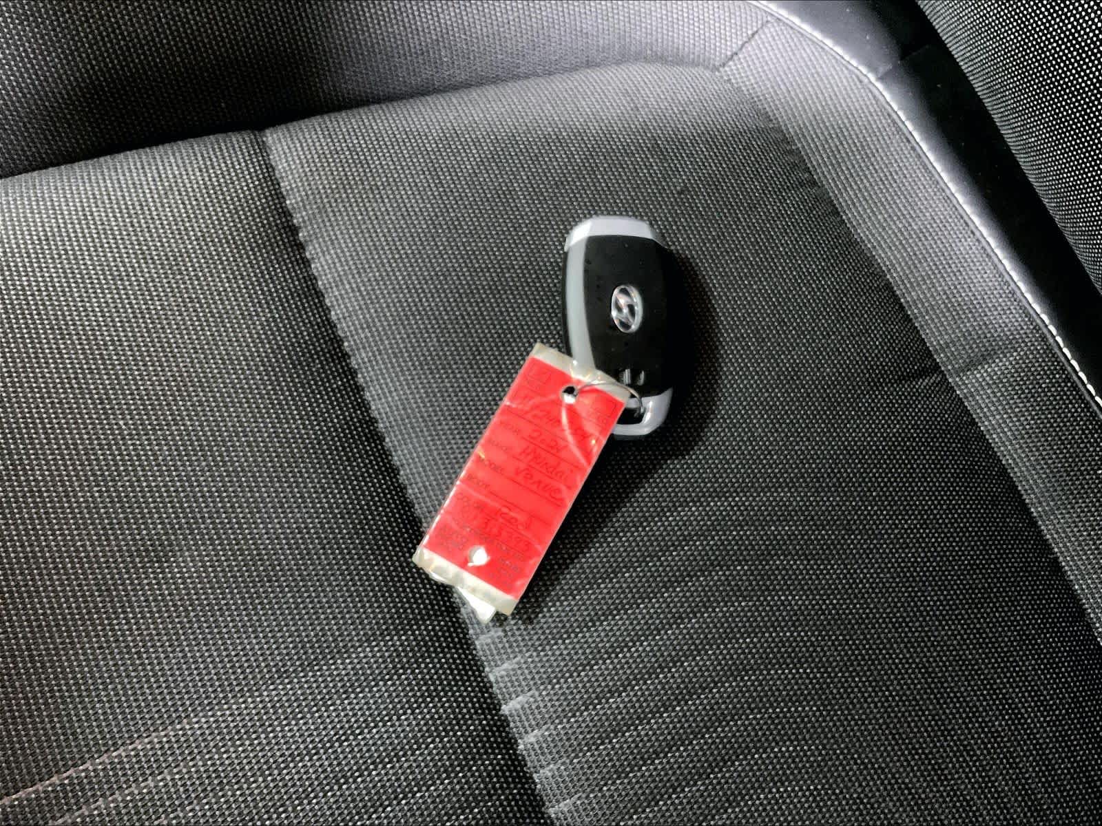 2024 Hyundai Venue Limited - Photo 31