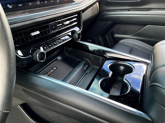 2025 Chevrolet Tahoe Z71 - Photo 20