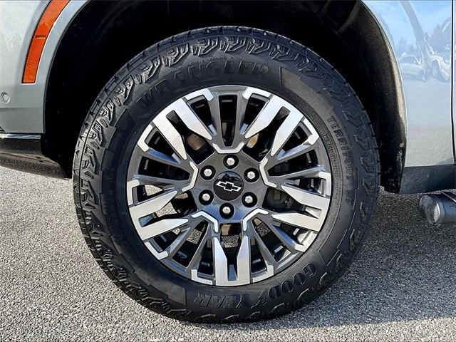 2025 Chevrolet Tahoe Z71 - Photo 7