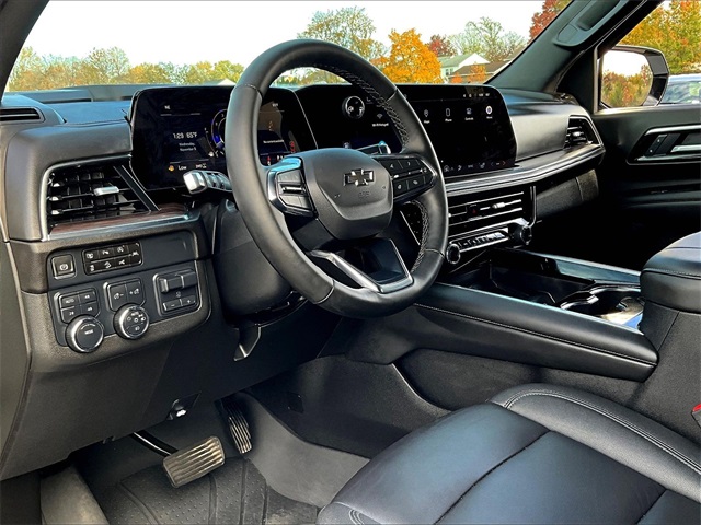 2025 Chevrolet Tahoe Z71 - Photo 8