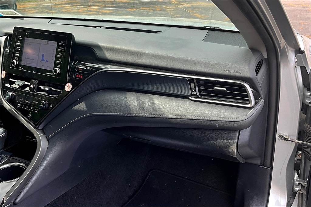 2022 Toyota Camry SE - Photo 20