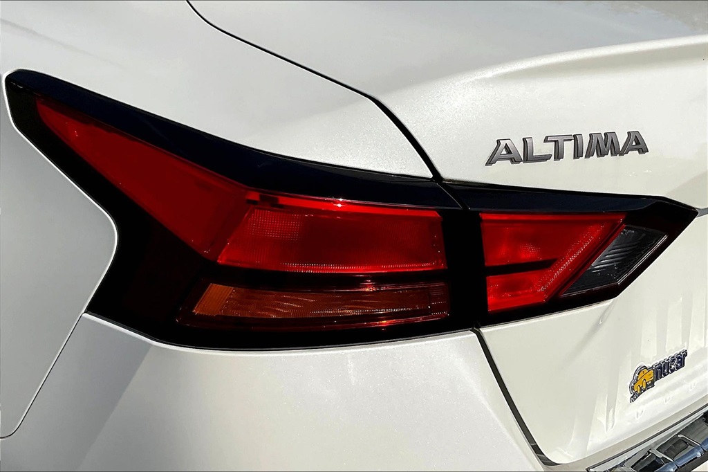 2023 Nissan Altima 2.5 SR - Photo 30