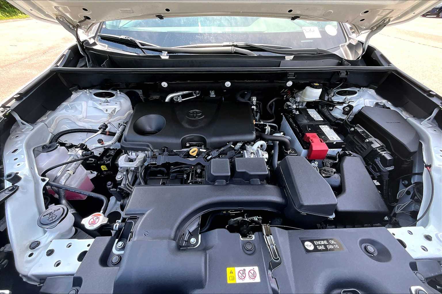 2022 Toyota RAV4 XLE - Photo 29