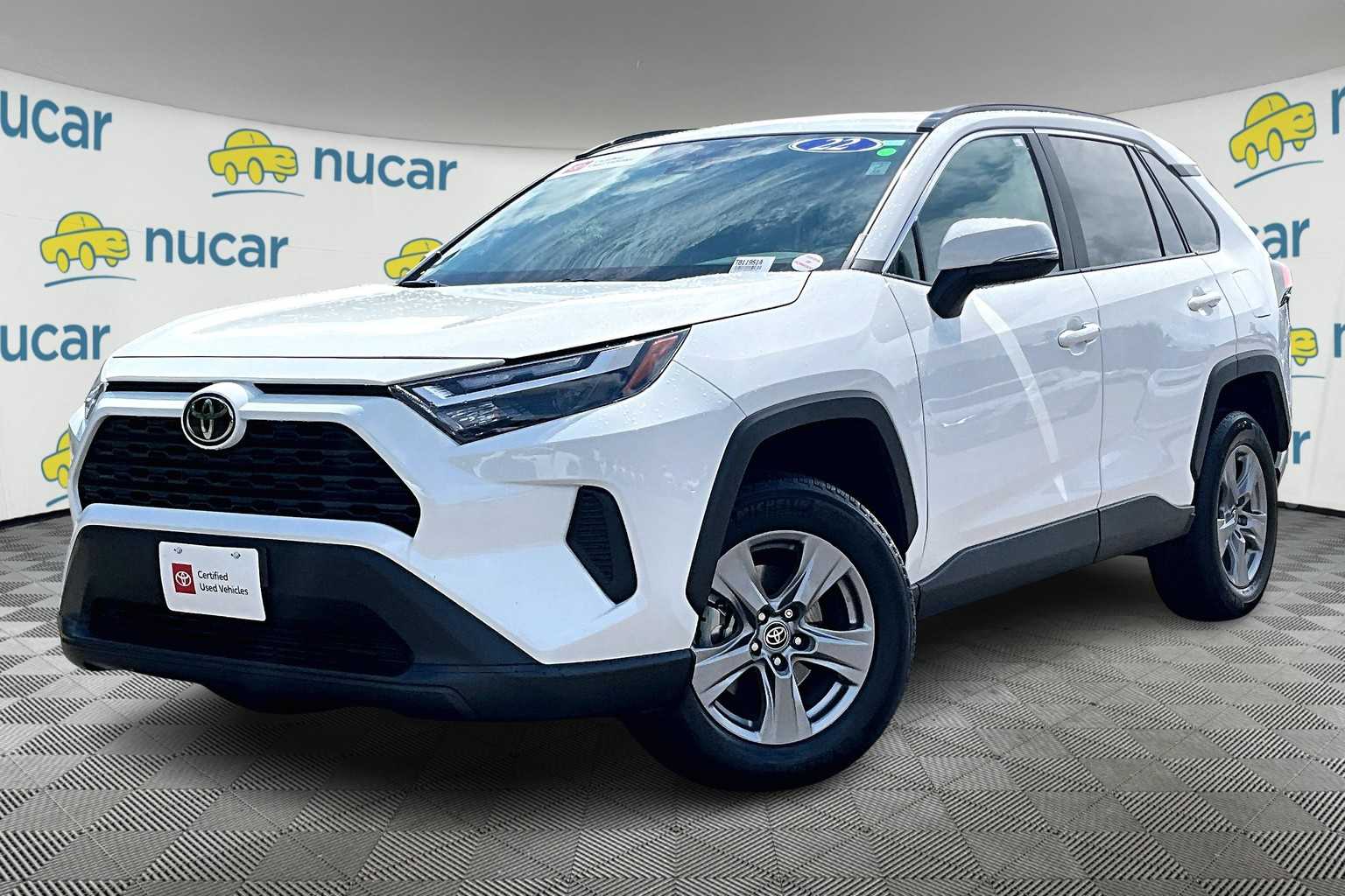 2022 Toyota RAV4 XLE - Photo 3