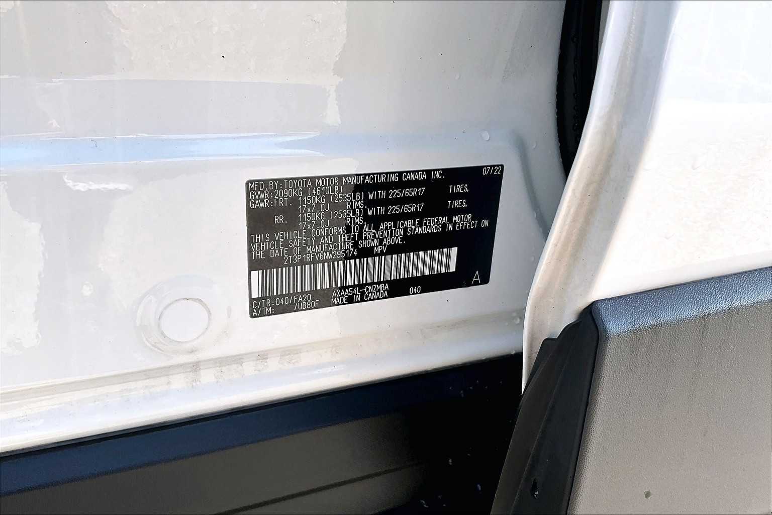 2022 Toyota RAV4 XLE - Photo 34
