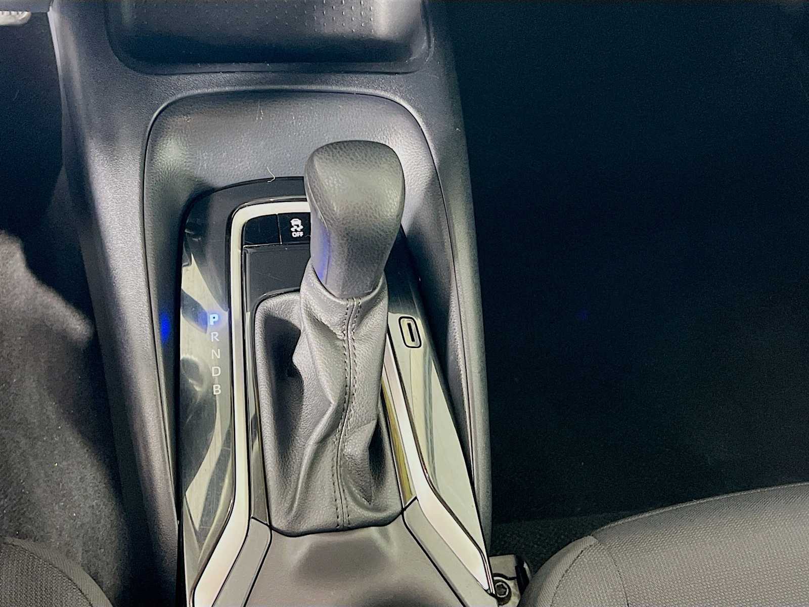 2023 Toyota Corolla LE - Photo 16